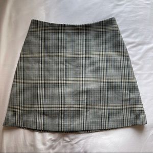 Wilfred (Aritzia) Classic Mini Skirt